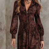 Ariane™ | Maxijurk met paisleyprint en tailleaccent
