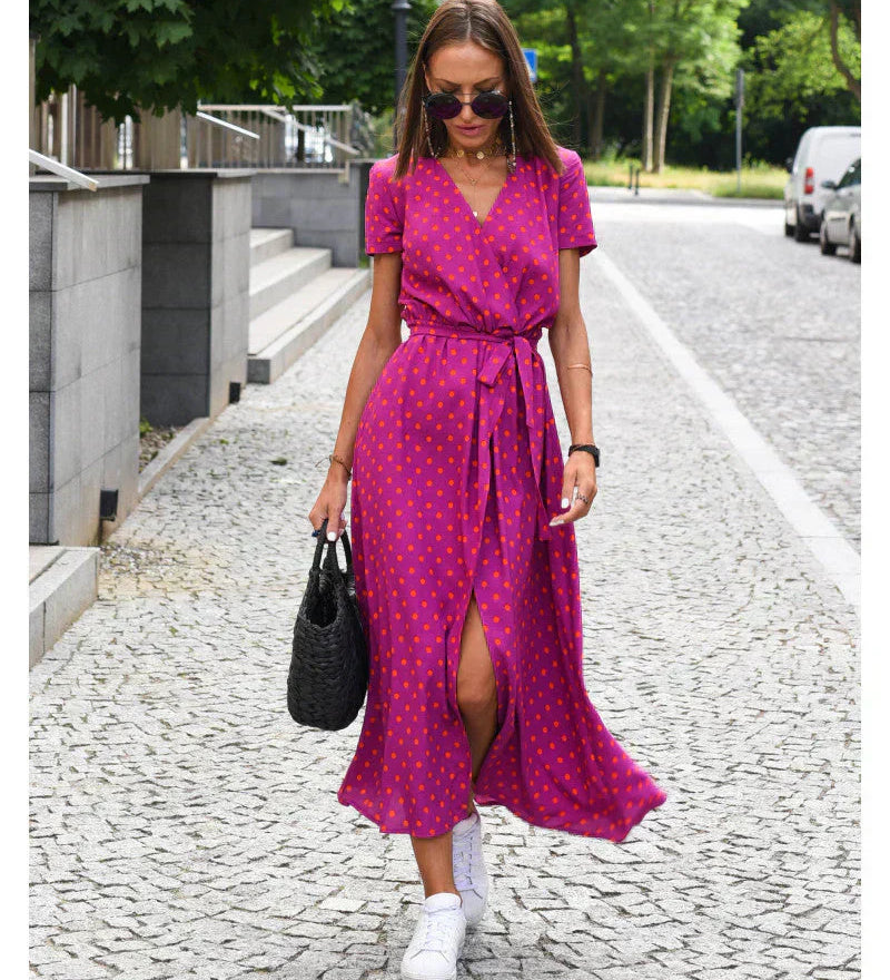 Giada™ | Elegante jurk met V-hals en aansluitende pasvorm